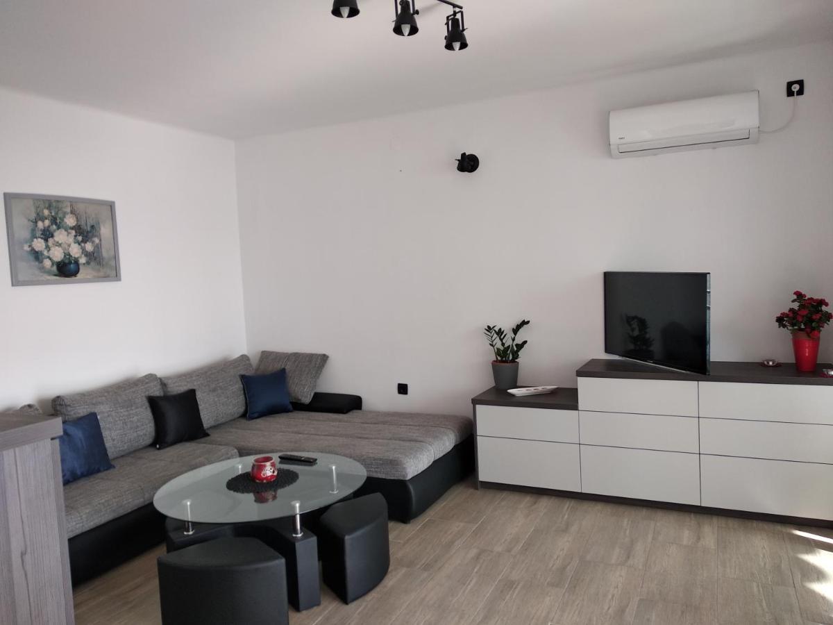 Apartman Angela Rijeka Exterior photo