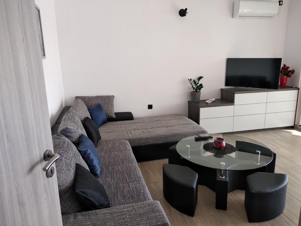 Apartman Angela Rijeka Exterior photo